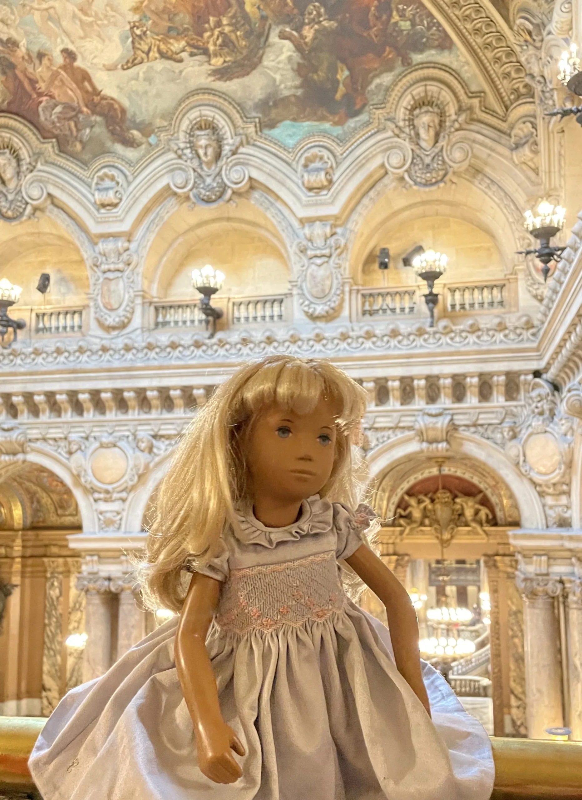 BALLERINA TWIRLS AT THE OPÉRA GARNIER