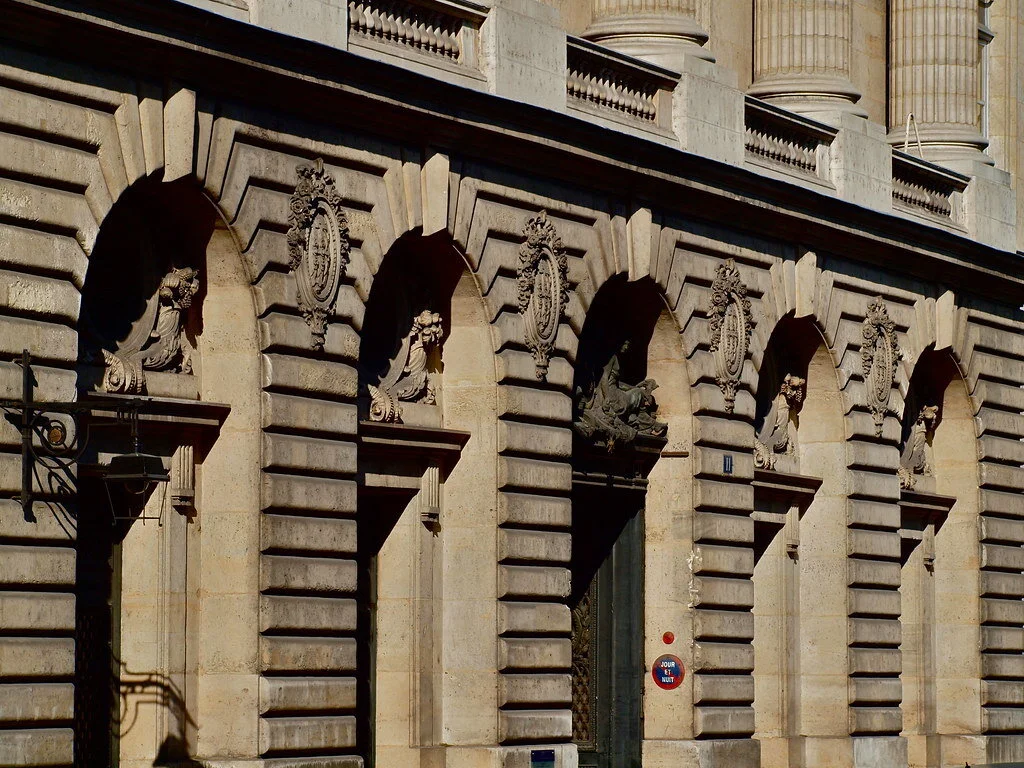 BEHIND THE COINS - MUSÉE DE LA MONNAIE
