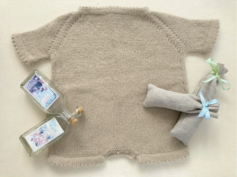 tricot haut de gamme, trousseau naissance, made in france, tenue mérinos bébé