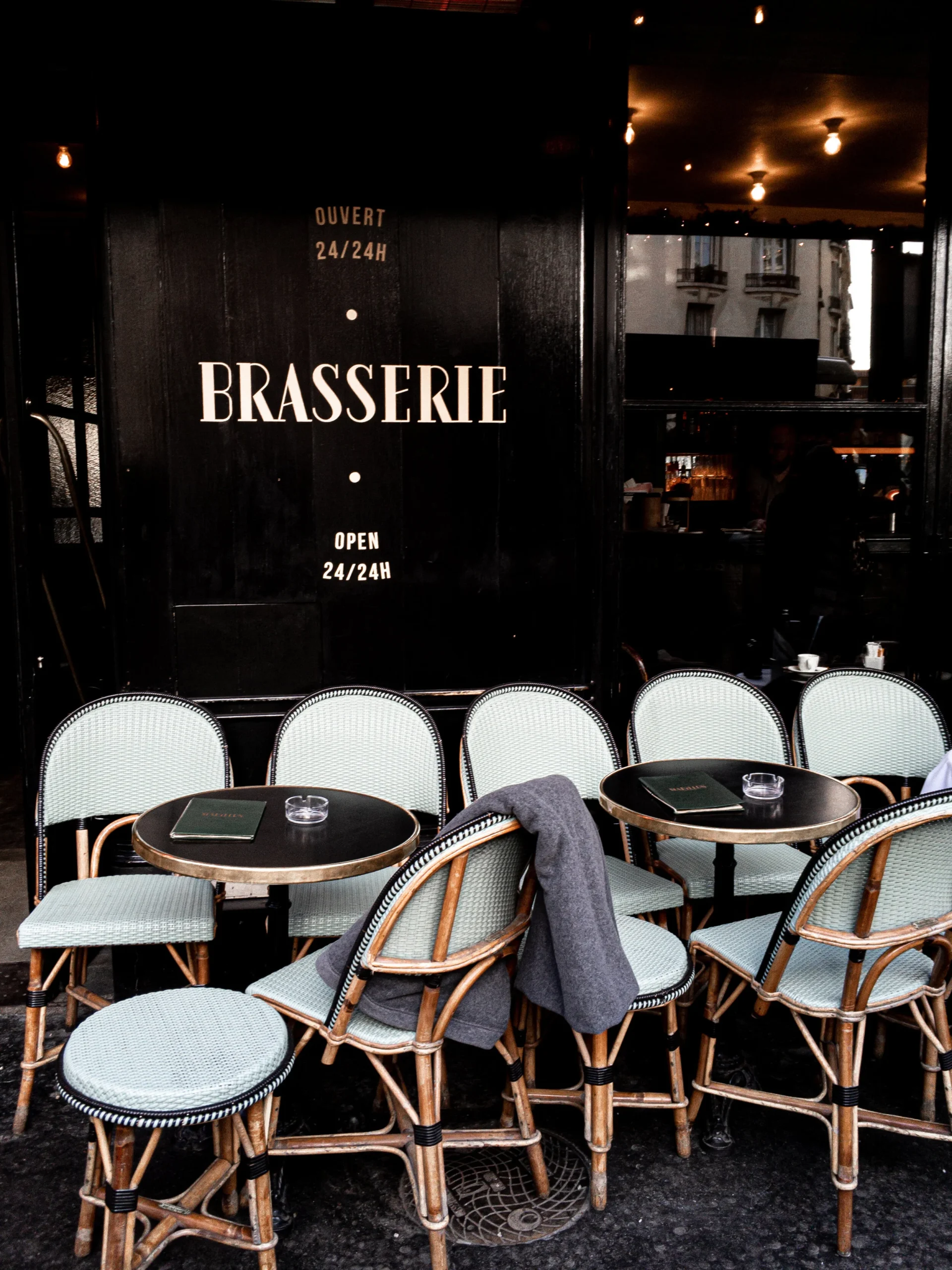 TWO OF OUR FAVORITE SPOTS FOR A DRINK AND MEAL IN ODÉON
