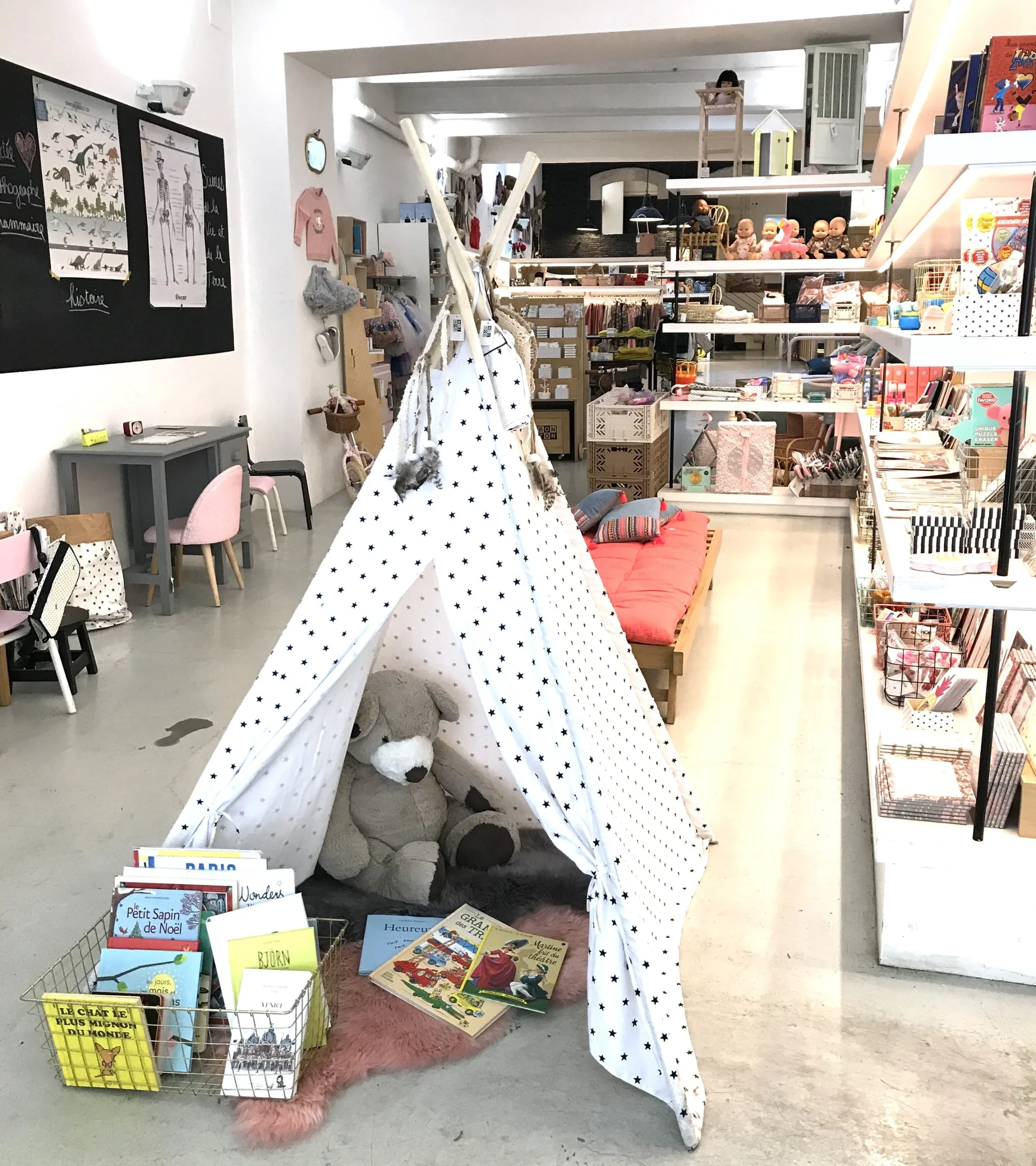 Bonton - Parisian children's concept store - Where to buy for kids in Paris - L'Île aux Fées - Home decor
