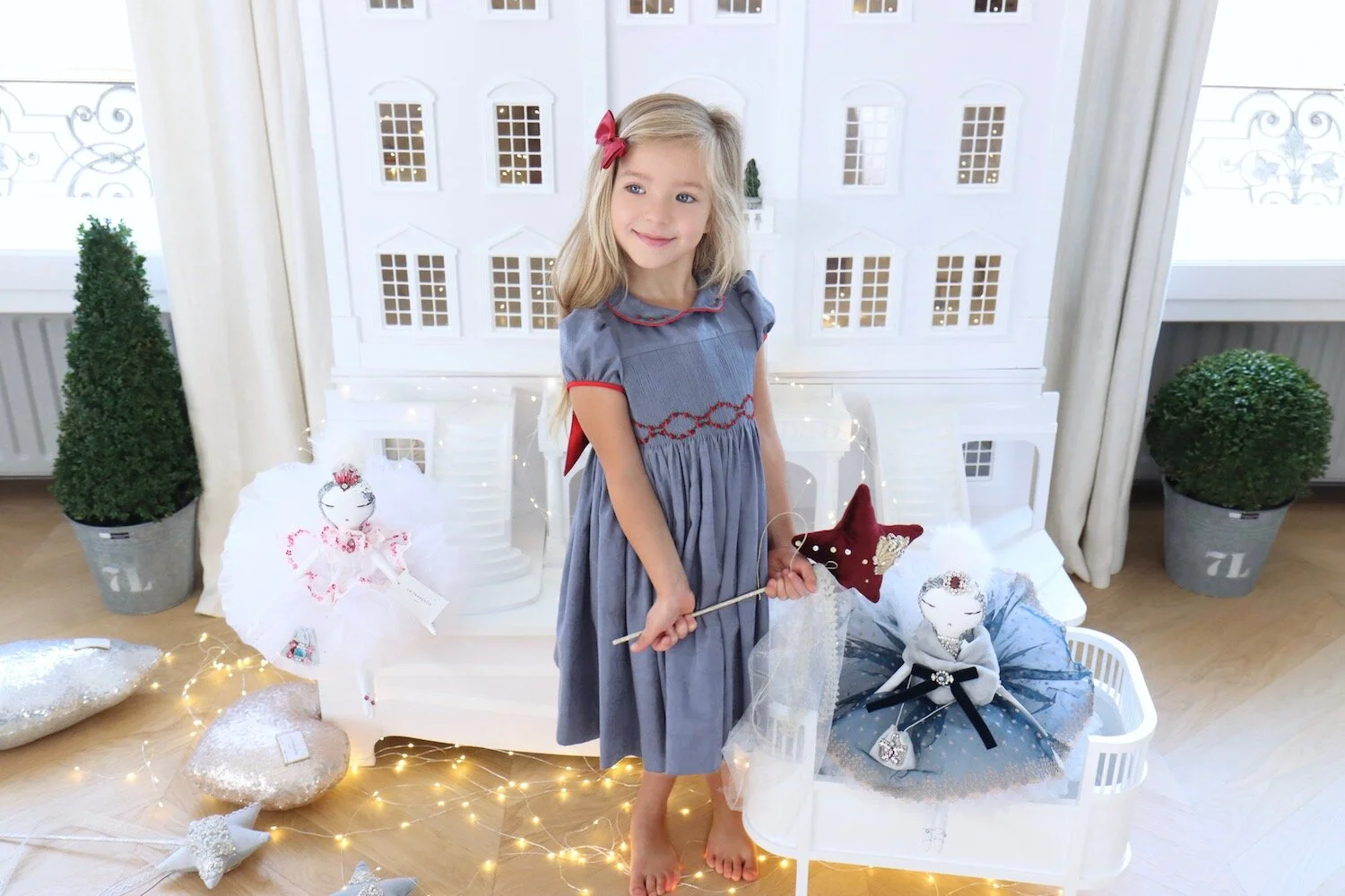 Robe Cerise à smocks - LÎle aux Fées