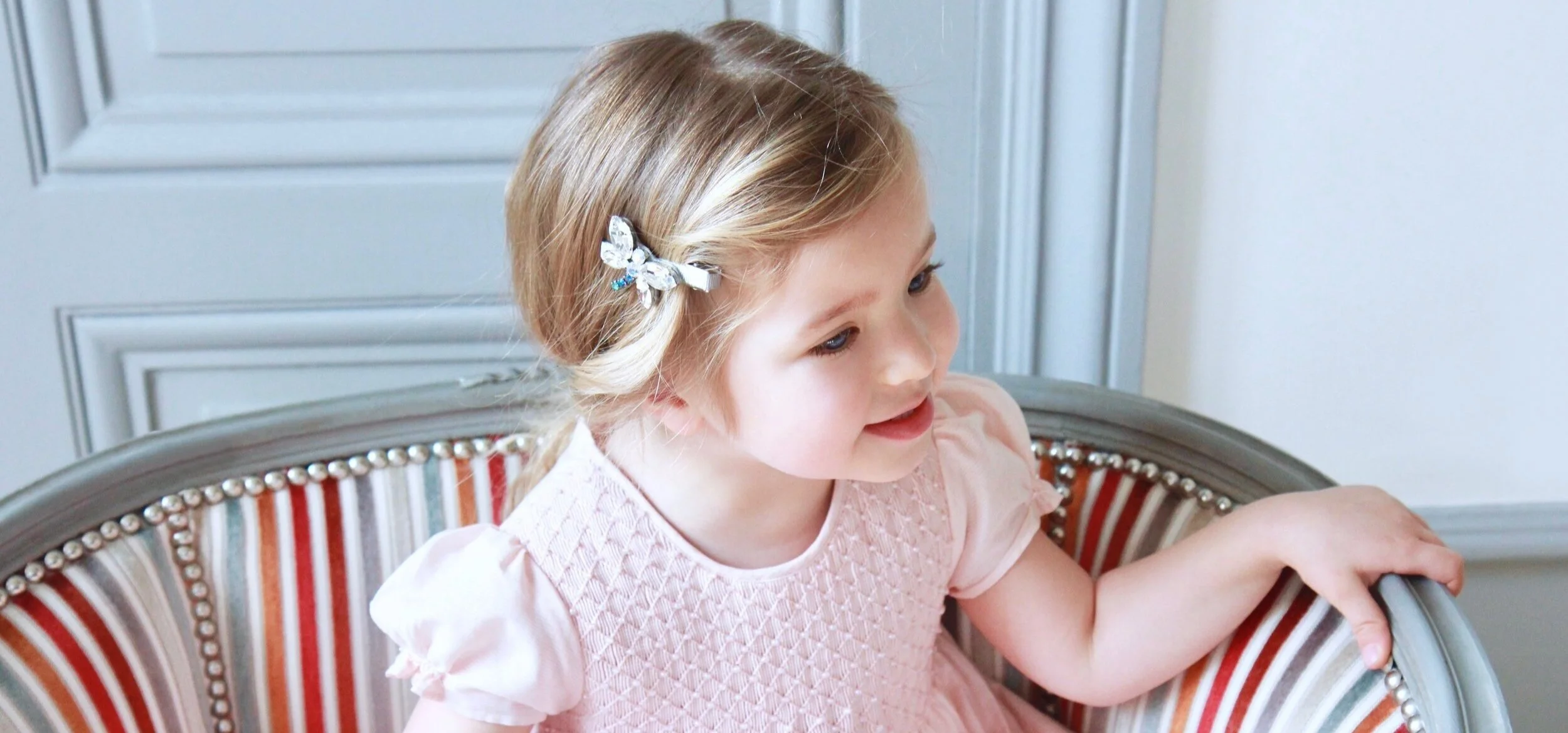 L'Île aux Fées - boutique de vêtements pour enfants à Paris - robes à smocks classique chic