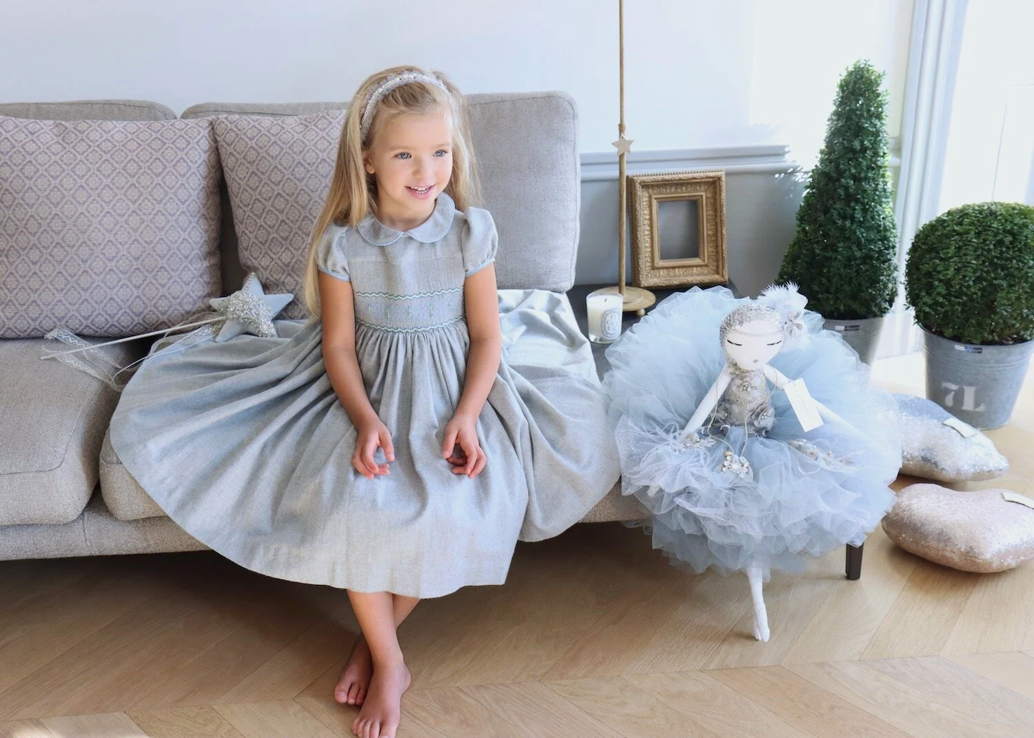 l’île aux fées - parisian kids boutique - handmade pink summer smocked dress with ruffles - timeless chic french style