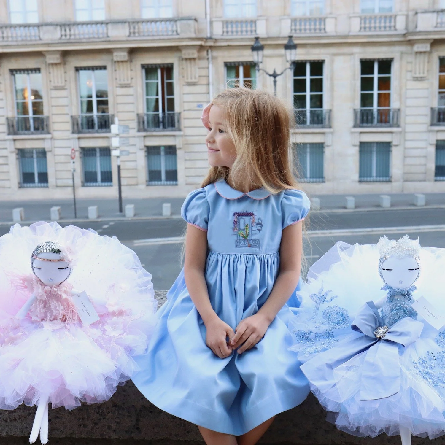  L’Île aux Fées traditional authentic children’s boutique in Paris - best boutique for little girls - handmade smocked dresses 